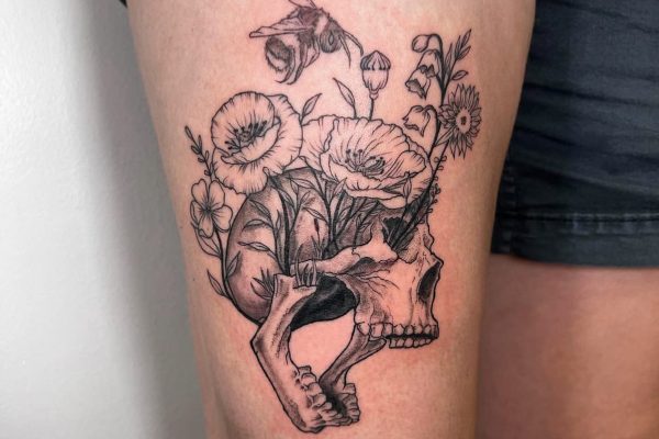 skull thigh
